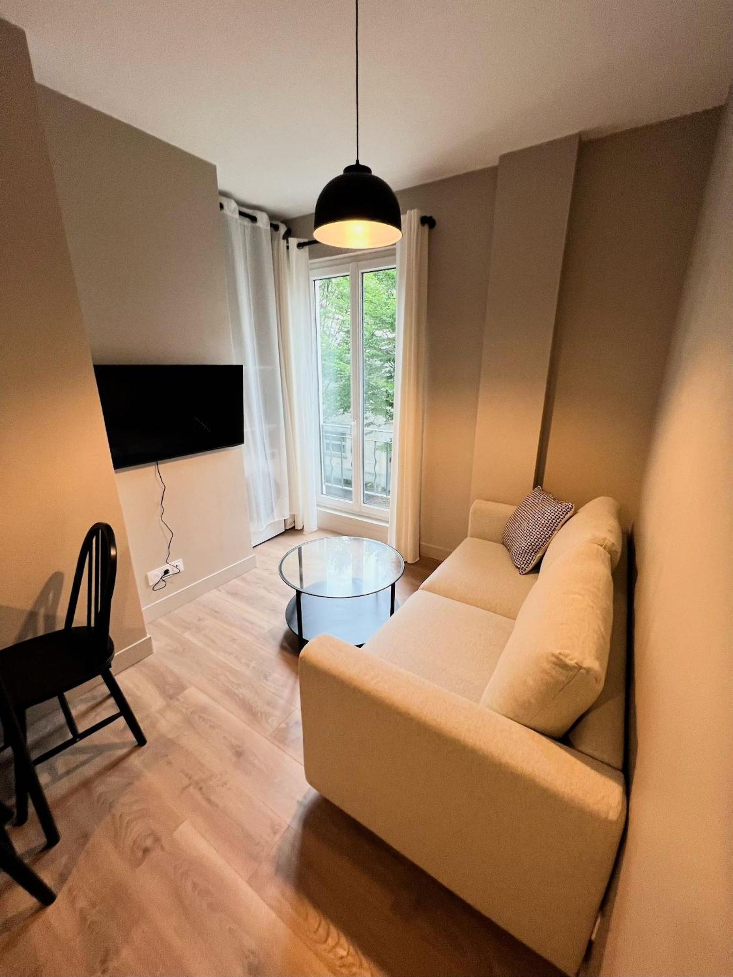 Pere Lachaise Apartment Paris Exterior photo