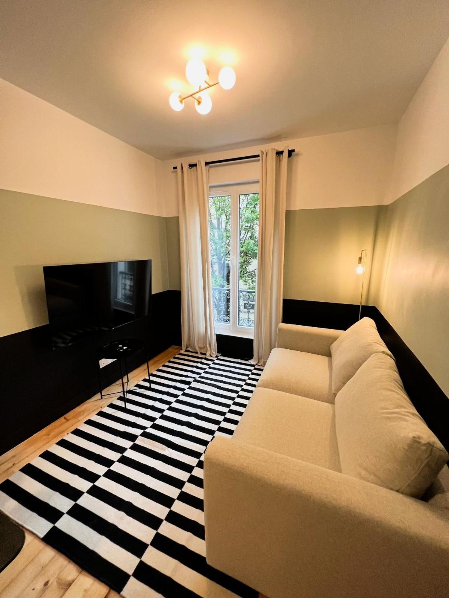Pere Lachaise Apartment Paris Exterior photo